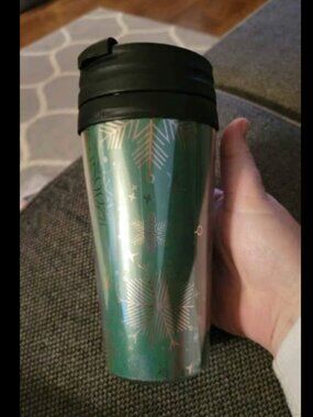 Snowflake travel mug with lid